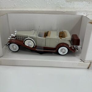 1932 Cadillac V-16 Phaeton